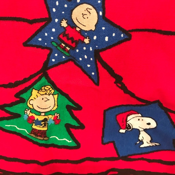 Snoopy Peanuts & Gang Christmas Apron - Picture 7 of 16